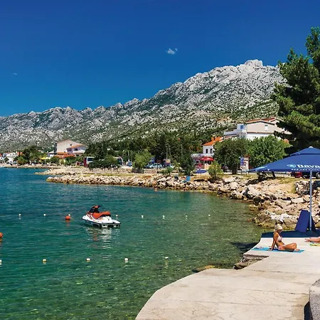 Holiday home Cozy In Rovanjska